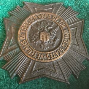 Veterans grave marker